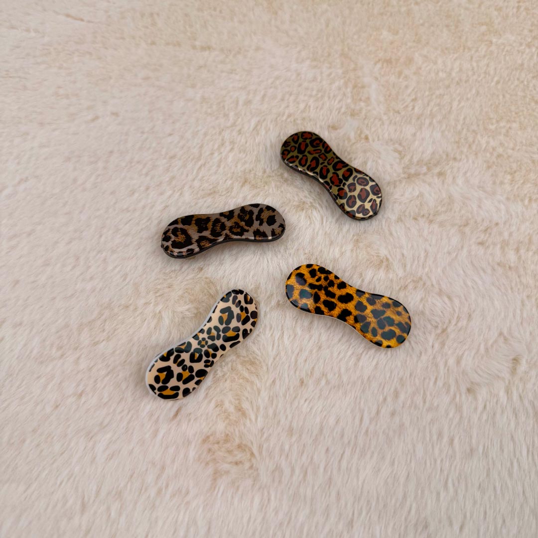 Tiny Ones Club set of 4 leopard print hair clips