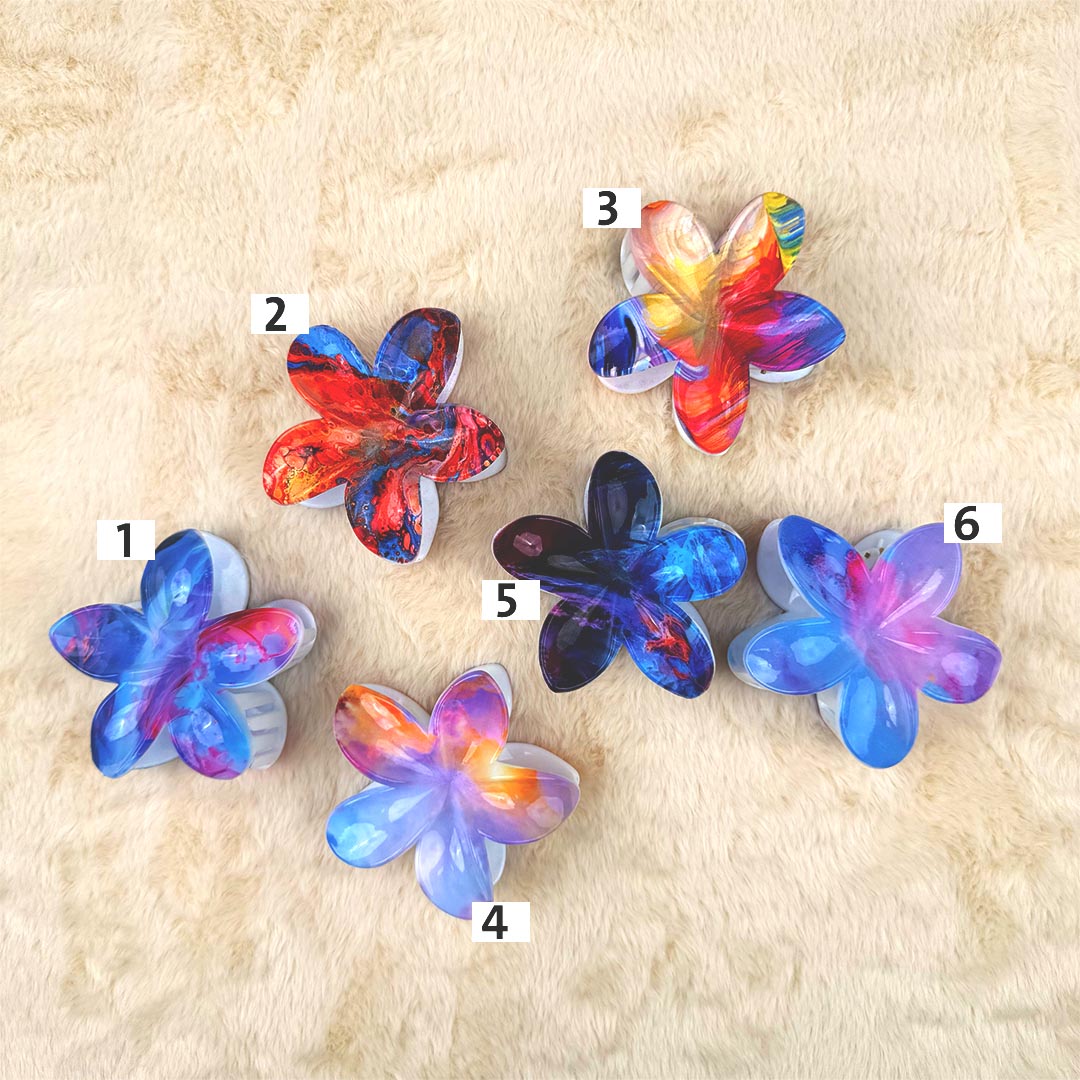 Tiny Ones Club premium glassy hair claw clip